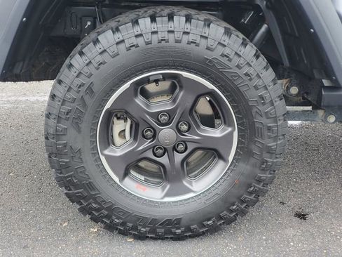 Used 2023 Jeep Gladiator Rubicon w/ LED Lighting Group AWD/4WD image 7