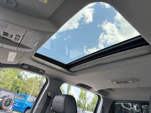 Used 2018 GMC Sierra 1500 Denali AWD/4WD image 19