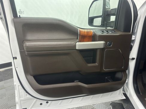 Used 2018 Ford F150 King Ranch w/ Equipment Group 601A Luxury image 11