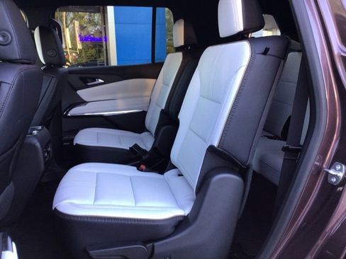 New 2026 Chevrolet Traverse High Country w/ LPO, Floor Liner Package image 16