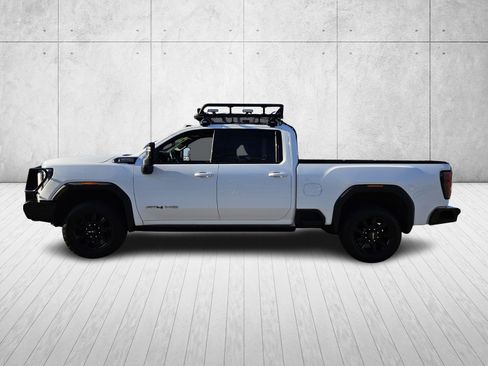 Used 2024 GMC Sierra 2500 AT4 w/ AT4 Premium Plus Package image 4