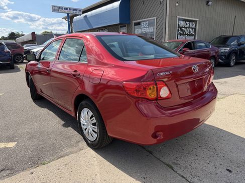 Used 2010 Toyota Corolla LE w/ All Weather Guard Pkg FWD image 15