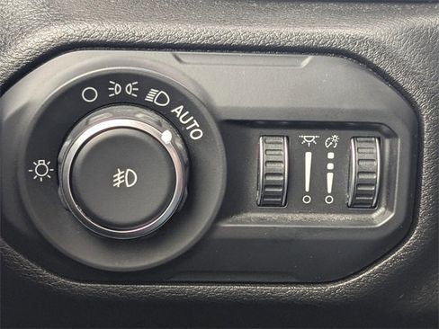 Used 2020 Jeep Wrangler Unlimited Sport S image 27