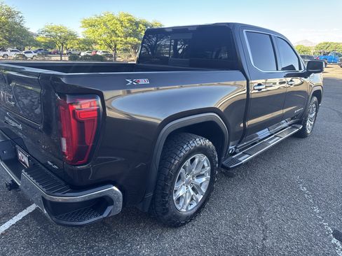 Used 2019 GMC Sierra 1500 SLT w/ SLT Premium Package AWD/4WD image 7
