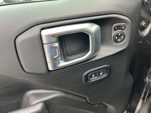 Used 2024 Jeep Gladiator Rubicon image 22