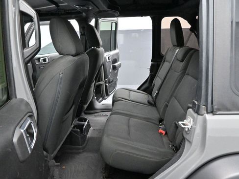 Used 2023 Jeep Wrangler Willys image 27
