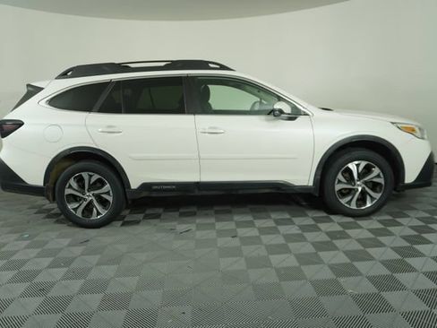 Used 2020 Subaru Outback Limited XT w/ Popular Package #2 AWD/4WD image 8