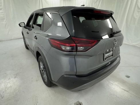 Used 2023 Nissan Rogue S AWD/4WD image 5