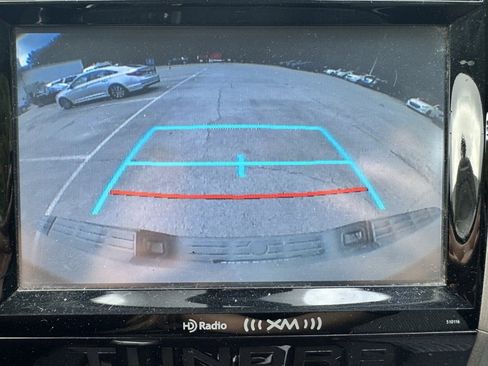 Used 2016 Toyota Tundra SR image 9
