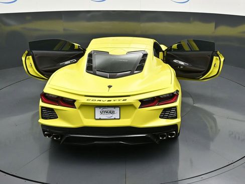 Used 2022 Chevrolet Corvette Stingray Coupe w/ 1LT RWD image 26