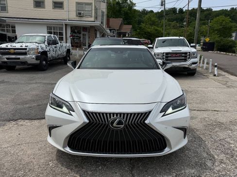 Used 2020 Lexus ES 350 w/ Premium Package FWD image 3