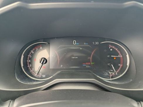 Used 2025 Toyota RAV4 XLE FWD image 33