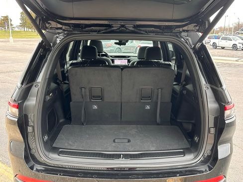 New 2026 Jeep Grand Cherokee L Limited w/ Limited Altitude Package image 16