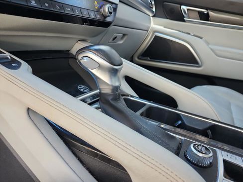 Used 2020 Kia Telluride EX image 15