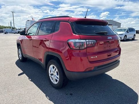 Used 2018 Jeep Compass Sport w/ Tech Group AWD/4WD image 5