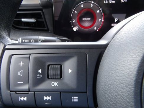 Used 2025 Nissan Kicks SV w/ SV Premium Package image 26