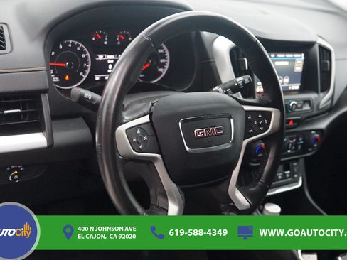 Used 2018 GMC Terrain SLE w/ Driver Convenience Package FWD image 19