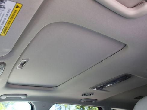 Certified 2024 Kia Telluride S w/ S Sunroof Package FWD image 58