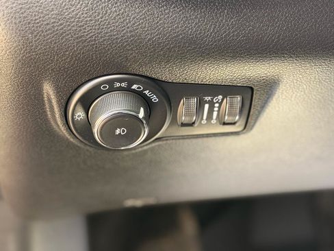 Used 2022 Jeep Compass Limited w/ Elite Group AWD/4WD image 12