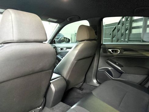 Used 2023 Honda Civic Sport image 13