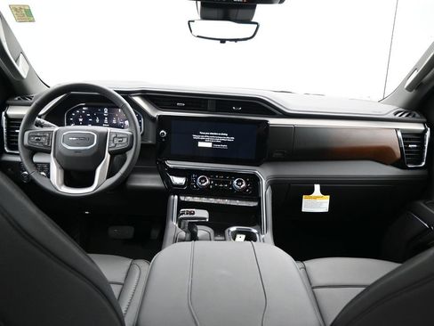 New 2026 GMC Sierra 1500 Denali w/ Denali Reserve Package image 9