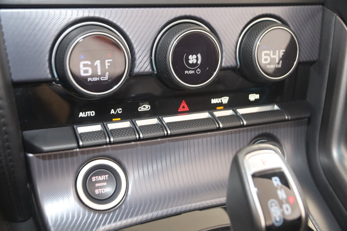 Used 2024 Jaguar F-TYPE R-Dynamic RWD image 33