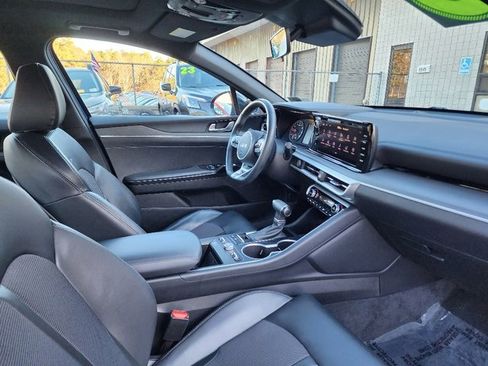 Used 2023 Kia K5 GT-Line image 11