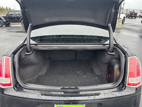 Used 2013 Chrysler 300 S image 25
