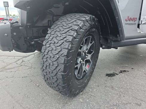 Used 2019 Jeep Wrangler Unlimited Rubicon AWD/4WD image 32