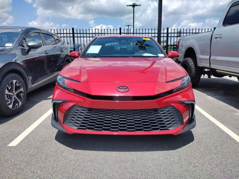 Used 2025 Toyota Camry SE w/ Multimedia Upgrade Package FWD image 2