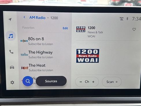 Certified 2025 Toyota Tacoma TRD Sport image 34