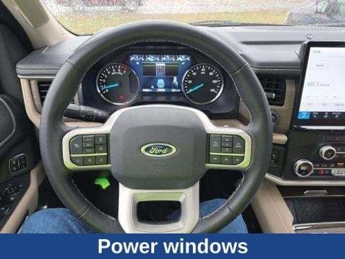 Used 2023 Ford Expedition Limited image 21