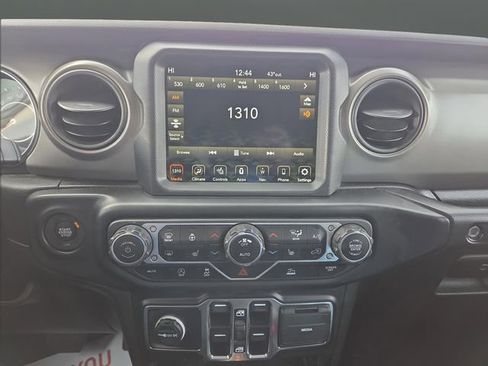 Used 2022 Jeep Wrangler Unlimited Sport image 8