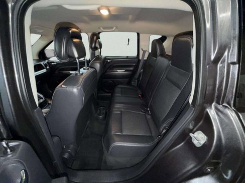 Used 2014 Jeep Compass Latitude image 17