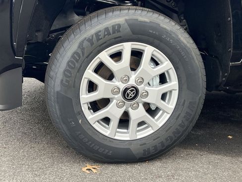 New 2026 Toyota Tacoma SR5 image 5