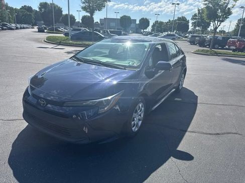 Used 2024 Toyota Corolla LE FWD image 9