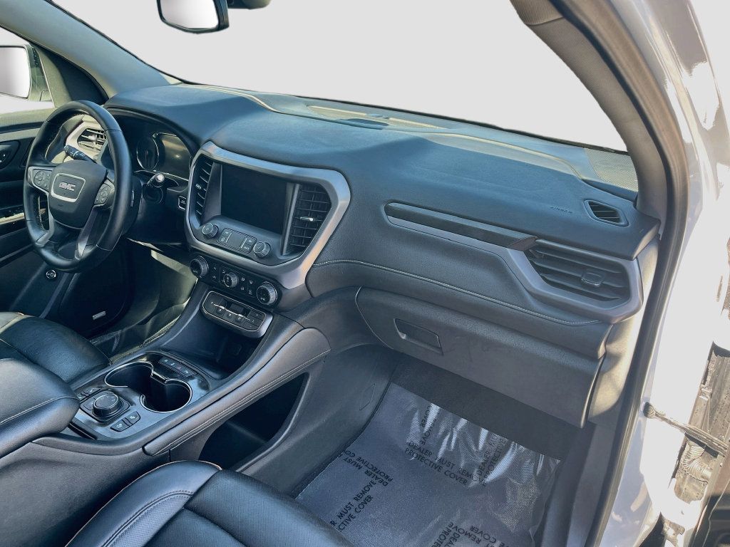 Used 2023 GMC Acadia AT4 w/ Technology Package AWD/4WD image 32