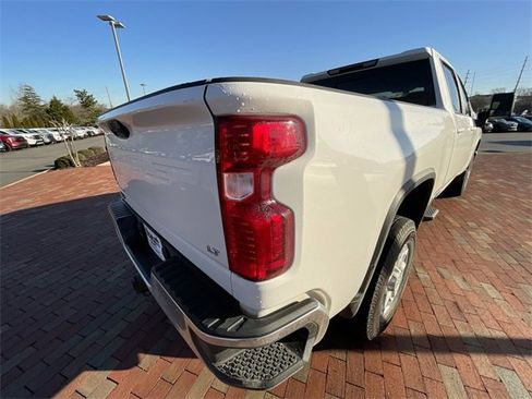 Used 2021 Chevrolet Silverado 2500 LT w/ Convenience Package image 23