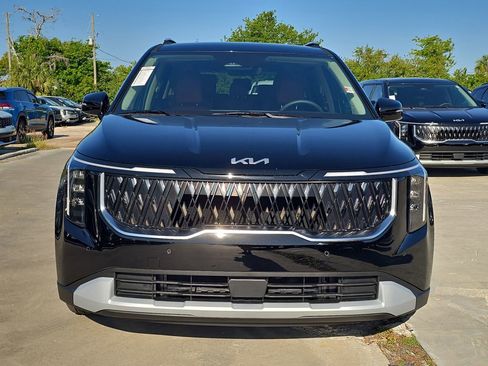 New 2026 Kia Carnival EX FWD image 3