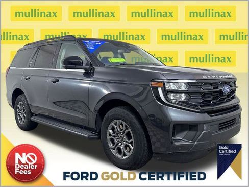 Certified 2025 Ford Expedition Active RWD image 1