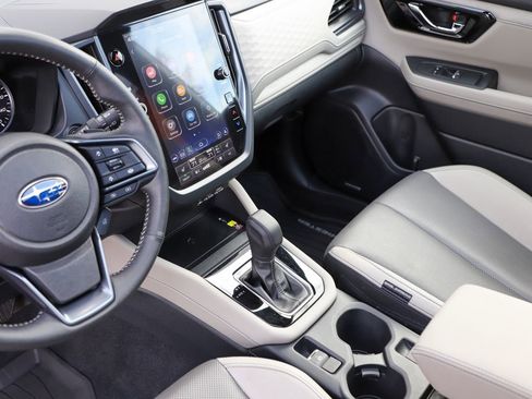 Used 2025 Subaru Forester Limited image 28