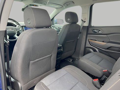 Used 2023 GMC Acadia SLE w/ Driver Convenience Package image 28