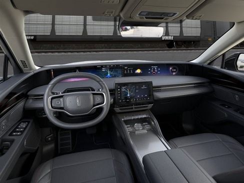 New 2026 Lincoln Nautilus Premier AWD/4WD image 31