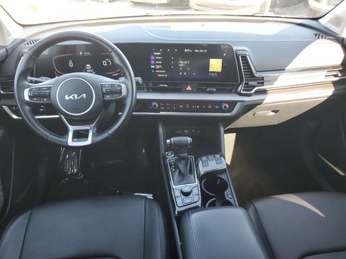 Used 2023 Kia Sportage EX image 17