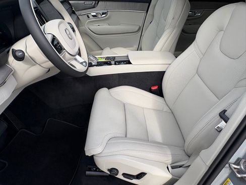 New 2026 Volvo XC90 B6 Ultra image 15