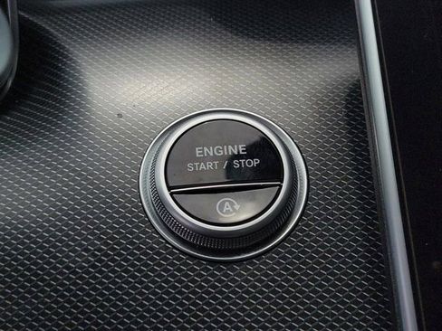 Certified 2025 Mercedes-Benz C 300 Sedan image 28