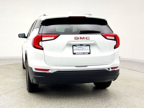 Used 2022 GMC Terrain SLT AWD/4WD image 6