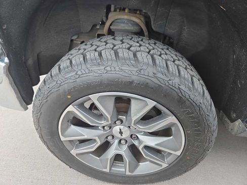 Used 2015 Chevrolet Silverado 1500 LT w/ All Star Edition AWD/4WD image 3
