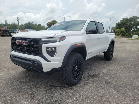 New 2026 GMC Canyon Elevation w/ Convenience Package RWD image 2