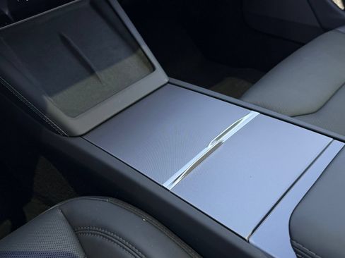 Used 2025 Tesla Model 3 RWD image 24